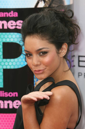 Vanessa Hudgens-SGG-072627.jpg